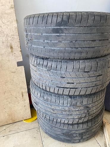 avto karavan: 4 ədəd yay tipli avtomobil şini

225/45/17 — 1