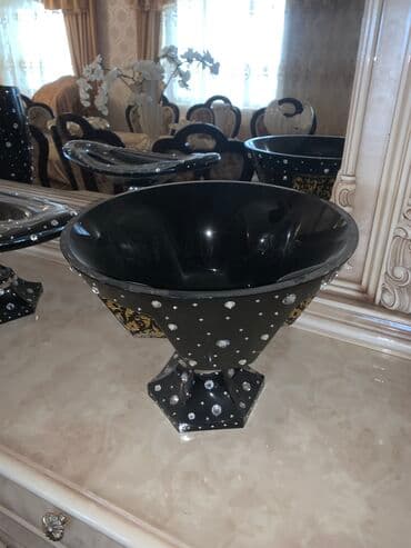 beqoniya gülü: Destde satilir tek tekde satilir bir denesi tek tek alana 500 manat — 5