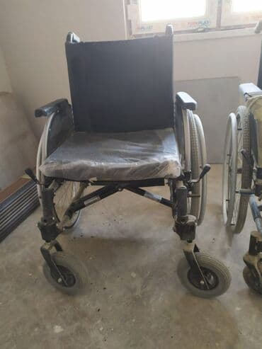 Tibbi avadanlıq: Məhsul: Manual təkərli əlil arabası Xüsusiyyətlər: - Qatlana bilən — 1