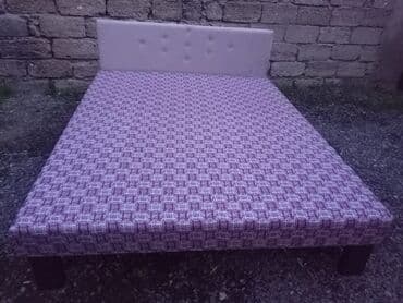 ziynət əşyaları: Təzə taxtlar. 1 nəfərlik çarpayılar 60manat. 2 nəfərlik taxt — 2