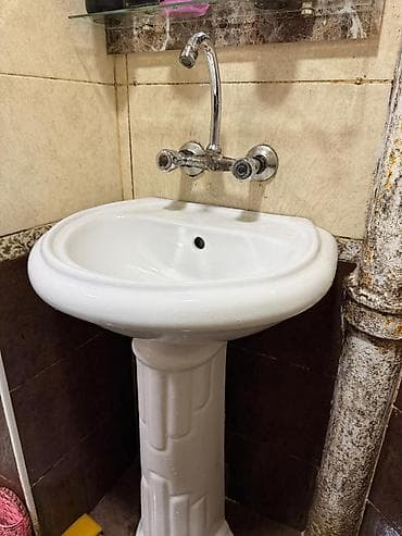 Piyada dayaq sütunlu əl-üz yuma lavabosu - Material: yüksək