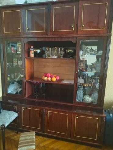 İşlənmiş, Düz dolab, Servant