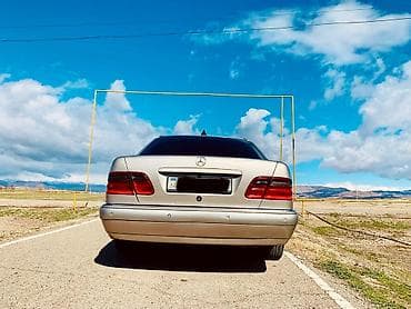 Продажа авто: Mercedes-Benz E 240: 2.4 л | 1997 г. Седан — 3