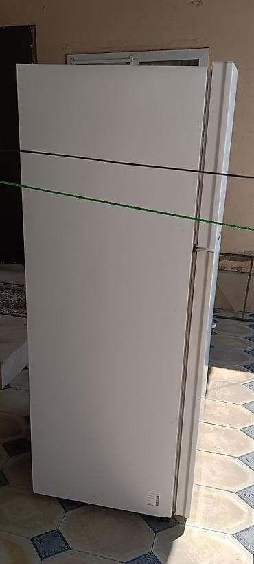 metbex soyuduculari: 2 qapılı Samsung Soyuducu Satılır, rəng - Ağ, Təkərli — 2