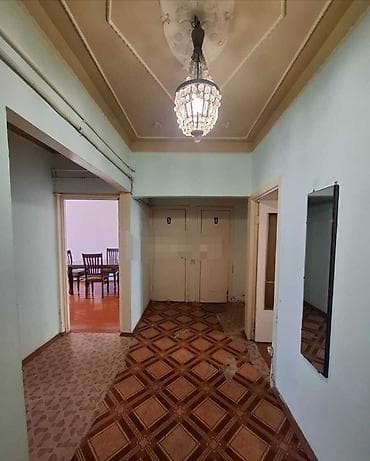kiray: Elani oxu sora yaz 9 cu mikra rayonda 9/2 de 3 otaq 70 kv orta temirli — 1