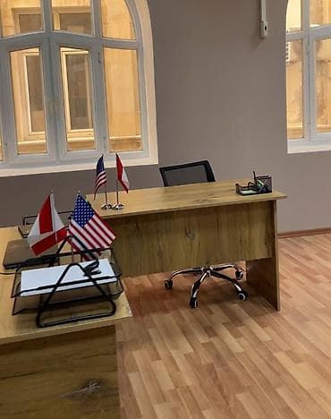 Ofis masaları: İşlənmiş, İşçi üçün, Dördbucaq masa — 1