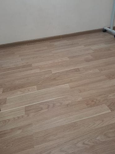 Süni qazon: 80 kv Açıq palıd rəngli laminat döşəmə örtüyü - Material: Laminat — 2