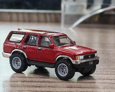 Hot Wheels Premium – Boulevard seriyasından 1993 Toyota 4Runner — 2