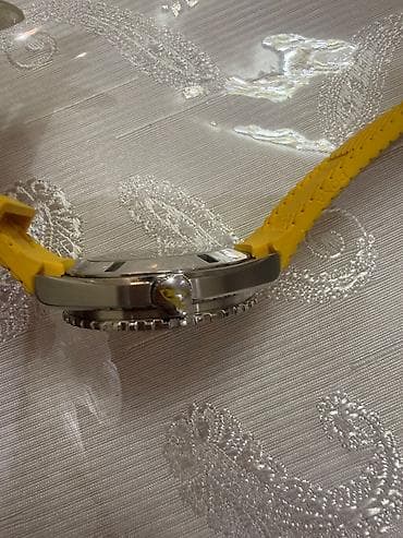 işlənmiş saat: Doxa saat. Dubaydan alınıb. 5500aed. Pasportu ve qutusu yoxdur. Unisex — 4
