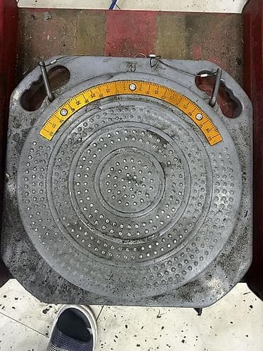 LAUNCH X-831 3D/CCD “razval-toe” (dönmə bucağı) tənzimləmə avadanlığı — 2