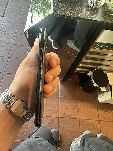 redmi note 8 satilir: IPhone 11, 64 GB, Qara, Face ID — 5
