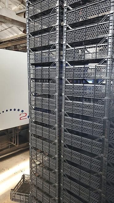 Plastik yeşiklər – havalandırmalı, yığma-dizmə üçün ideal - Material