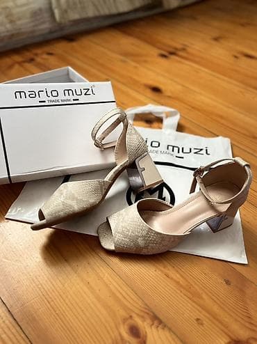 saat michael kors: 1 dəfə geyinilib. heç bir problemi yoxdur. 37 razmer. 38'ə uyğundur — 1