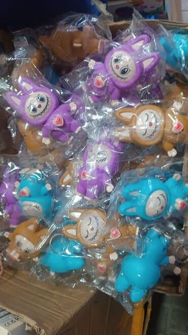 Labubu açar zəncirləri hər hansı bir çanta, çanta və ya açar dəstinə