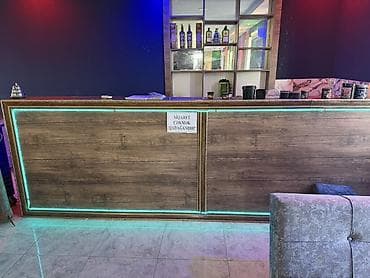 susta: Bar rəfi və barmen stendi - Material: taxta teksturalı panel və — 1