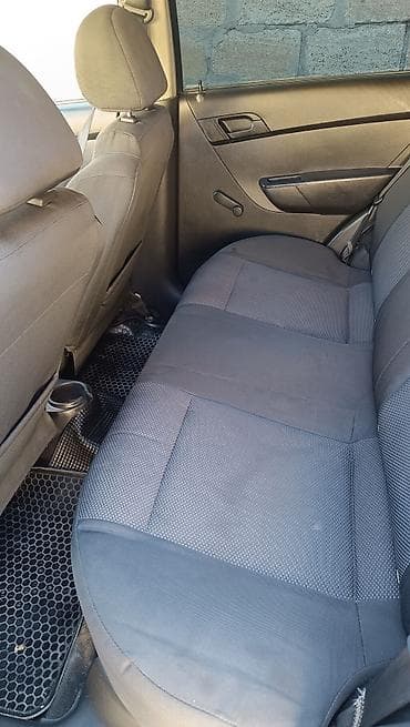 vaz 21 06 matoru: Chevrolet Aveo sedan – qara rəng, Azərbaycan nömrə nişanı 99-CH-962 — 5