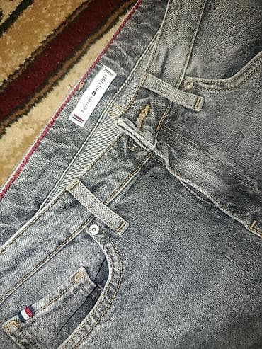 b ortuk var: Cins şalvar, Tommy Hilfiger, S — 3