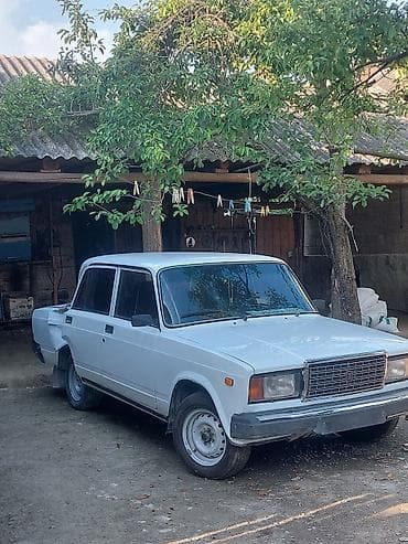 eleyus venera a: Salam Aleykum maşın idiyal vəziyyətdədir Maşın ili:2005 Motor:1.6 — 1