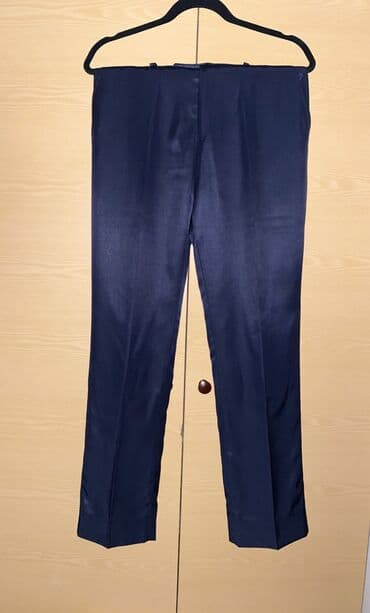 kişi geyimi: Tünd göy rəngdə, bir düyməli, şax materialdan hazırlanmış kişi — 4