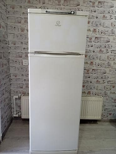 İşlənmiş 2 qapılı Indesit Soyuducu Satılır, rəng - Ağ — 3