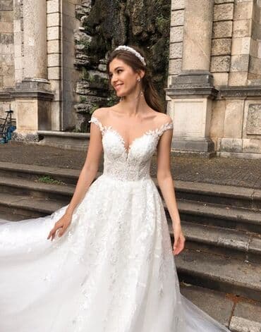 brigitte leman gəlincikləri: Gəlinliklər satılır 50 azndən başlayan qiymətlərlə 051 6468914 — 2