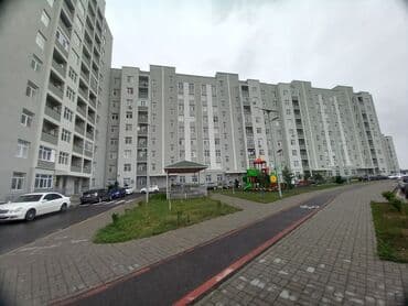 Köhnə tikili: 3 otaqlı, Yeni tikili, 80 kv. m — 1