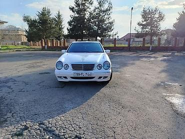 bmw 330 i: Mercedes-Benz E 320: 3.2 l | Sedan — 1