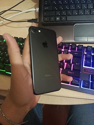 iphone 8 plus azerbaycan: IPhone 7, 32 GB, Qara, Barmaq izi — 4