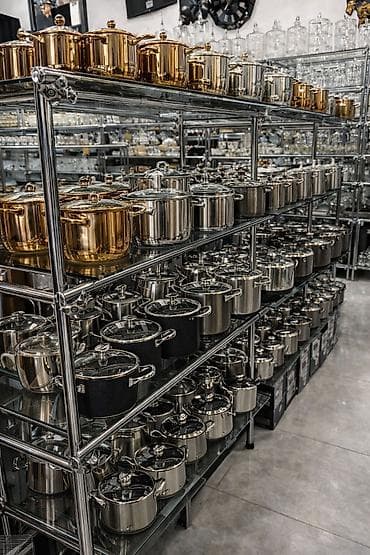 çən dəmir: Laminat orta vitrin -100azn; şüşə vitrin 1metr-80azn, hazırda mağazada — 6