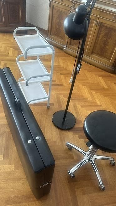 Салонная, медицинская мебель: Manikür/estetik üçün avadanlıq dəsti Tərkib: - Portativ masaj/estetik — 1