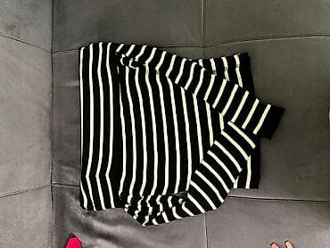 Qadın geyimləri: Qadın üst geyimləri dəsti 1) Qırmızı sviter - Model: boğazlı, uzunqol — 2