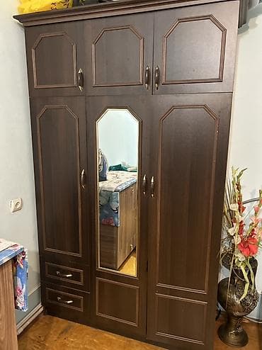 3 qapılı, Qəhvəyi, Taxta, Açılan, Düz dolab