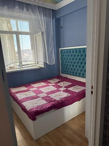 ev geyimləri: Masazirda qurtulusda 6/5 mertebesinde 2 otaqli ev 360 azn mûşderi — 1