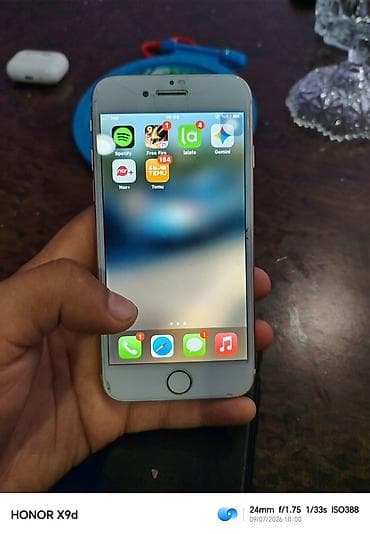 iphon 6s: IPhone 8, 64 GB, Rose Gold, Barmaq izi — 2