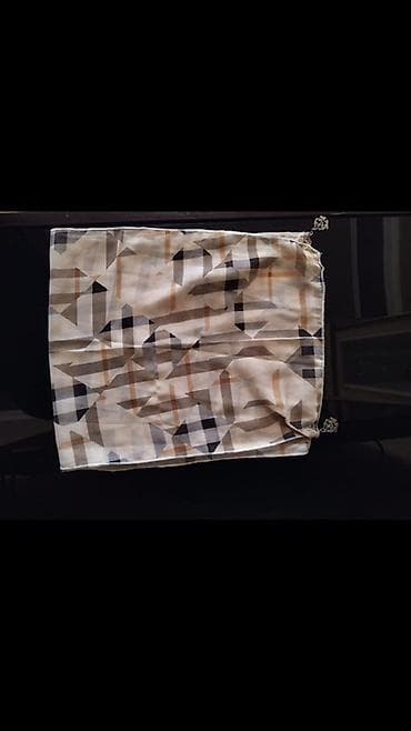 astra gulu: Bir vaza — 5