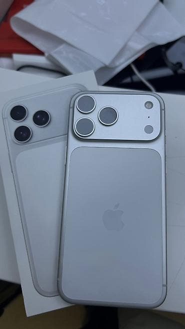 IPhone 17 Pro Max 256GB — 2700 AZN Telefon 6 ay əvvəl alınıb, çox