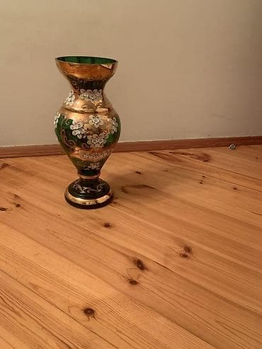 Vazalar: Bir vaza — 1