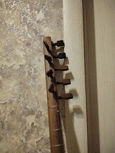 saz satılır: Sazad eliktron təzədir satılır 140 AZN sonu qiymət whatsapp aktivdir — 8