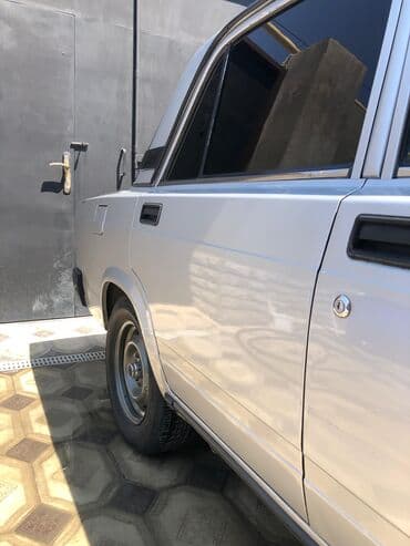 VAZ (LADA): VAZ (LADA) 2107: 1.6 l | 2010 il 140 km Sedan — 6