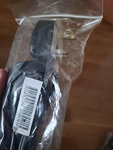 nikai tv: TV və elektronika aksesuarları dəsti Tərkib: - 12V 1.0A adapter — 6