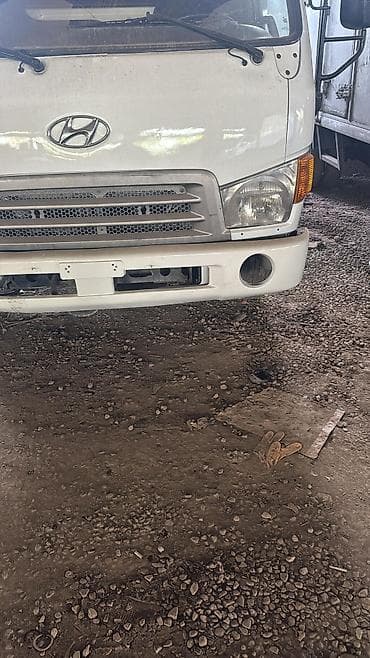baqaj az: Isuzu yükdaşıma mikroyük maşını – qapalı furqon - Marka/model: Isuzu — 5