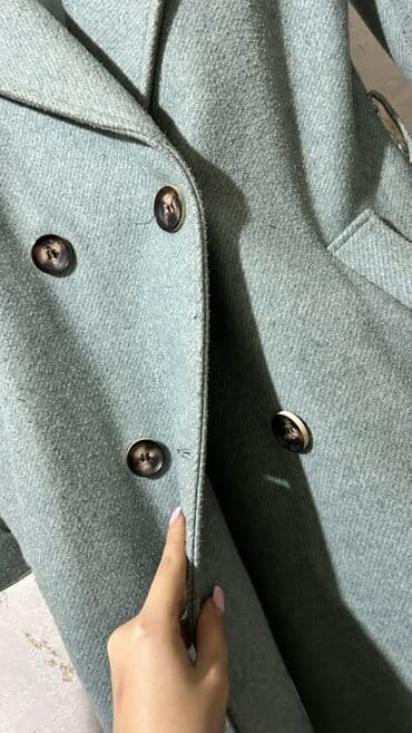 Cinslər: Qadın palto ( 2-ci əl, çox az geyinilib.) - Rəng: açıq boz-yaşıl — 3