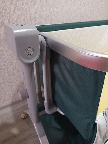 beşik içi: Oğlan və qız üçün, Dördbucaq, Beşik, Dəstsiz, Matras ilə, Yellənmə mexanizmsiz — 10