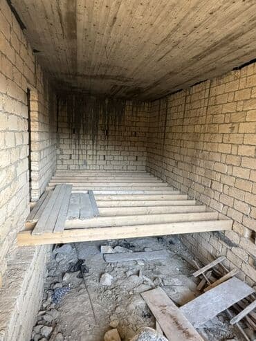 binəqədi qəsəbəsində satılan həyət evləri: 5 otaqlı, 220 kv. m, Kredit yoxdur, Təmirsiz — 15
