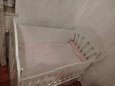 korpə beşiyi: Oğlan və qız üçün, İşlənmiş, Dördbucaq, Beşik, Dəst ilə, Matras ilə, Yellənmə mexanizm ilə — 2