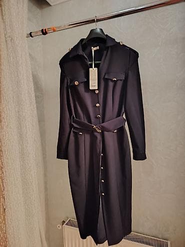 tikilme paltar modelleri instagram: Qadın geyimləri dəsti – 4 model 1) Tünd lacivərt uzun — 2