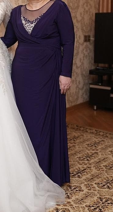 şalvar tulum: Bənövşəyi rəngdə, zərif axıcı fakturalı uzun ziyafət donu. - Model — 2