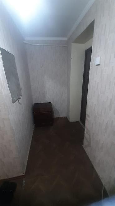 qresde satilan evler: Bileceride ploşada yaxin 300 nömreli mektebe yaxin 4/2 mertebesinde 2 — 6