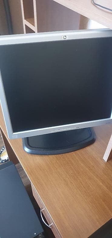 Monitorlar: HP LCD monitor - Model: HP w17e seriyası (şəkildəki panel dizaynı və — 1