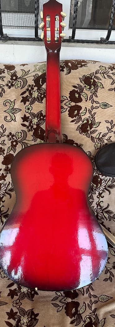 gitara klasik: İstifadiye tam yararlıdır təcilli satıram — 2
